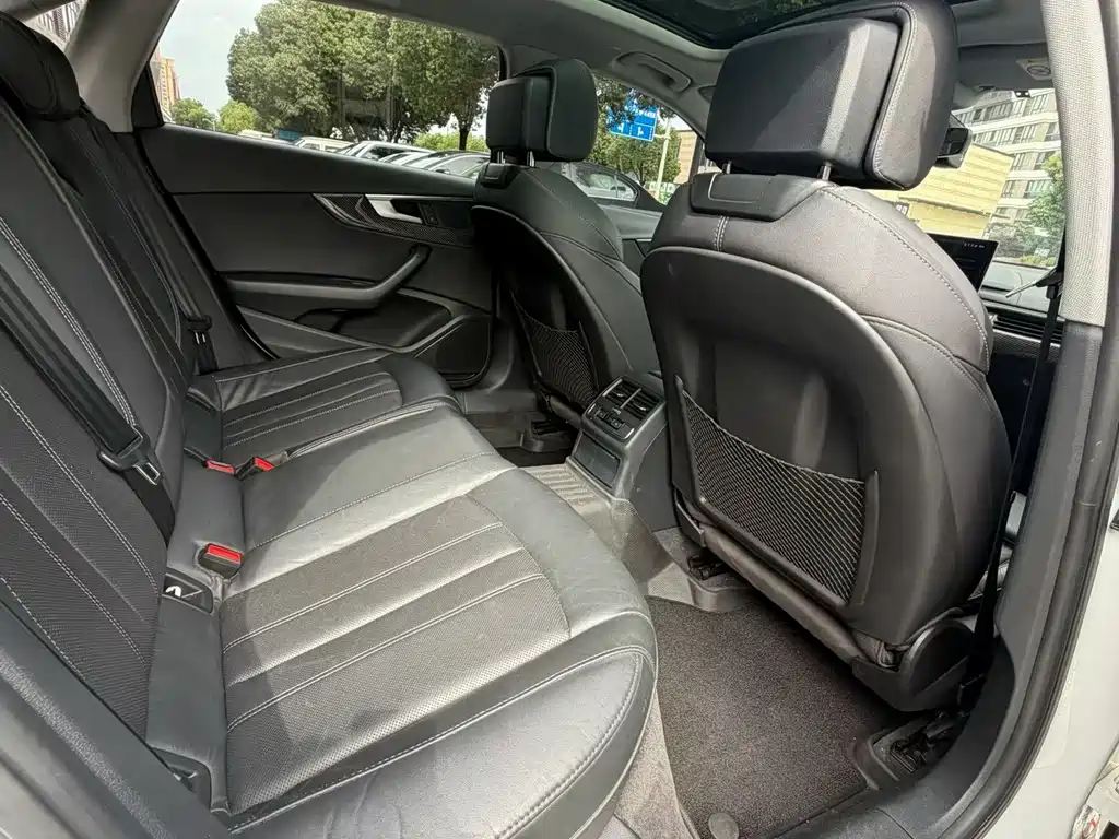 Audi A4L — миниатюра 9