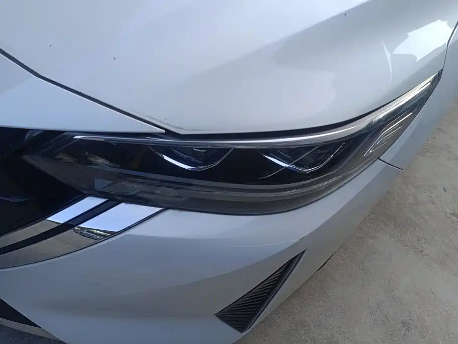 Nissan Sylphy — миниатюра 5