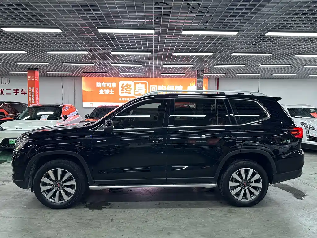 ROEWE  RX8