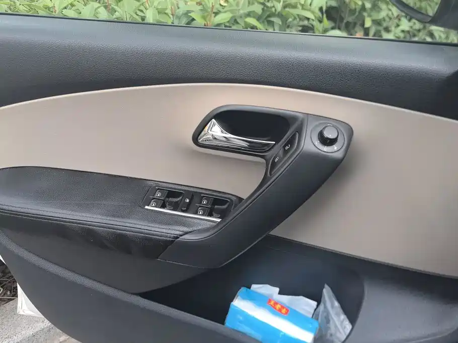 Volkswagen Polo — миниатюра 7