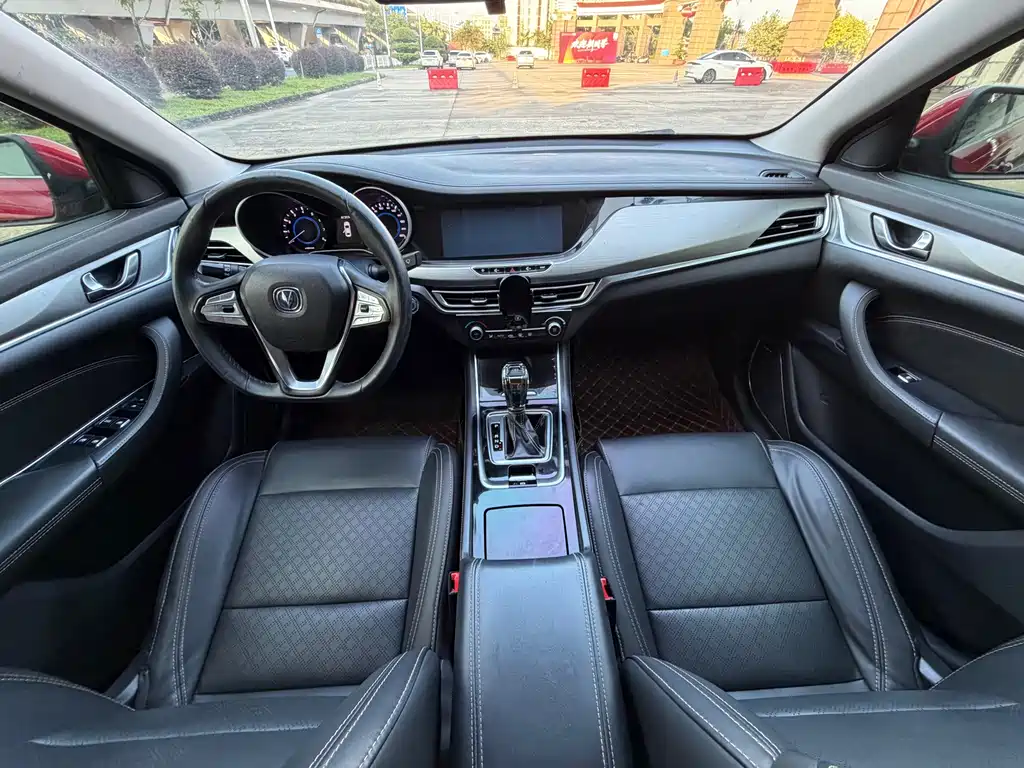 Changan Eado — миниатюра 10