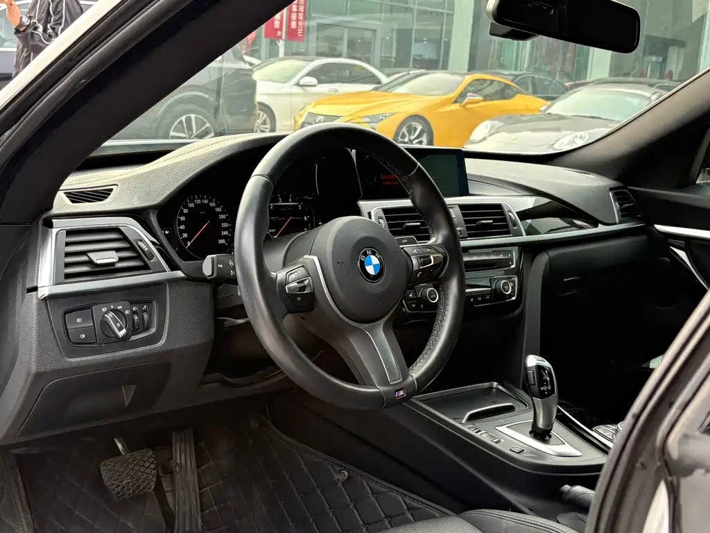 BMW 3 Series GT 3 GT 2020 320i M Sport