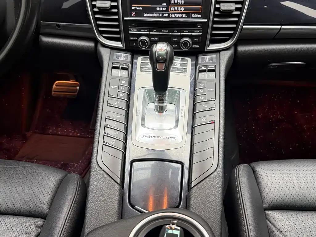 Porsche Panamera — миниатюра 10