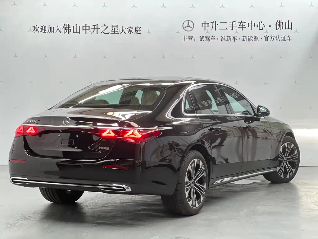 Mercedes-Benz E-Class — миниатюра 2