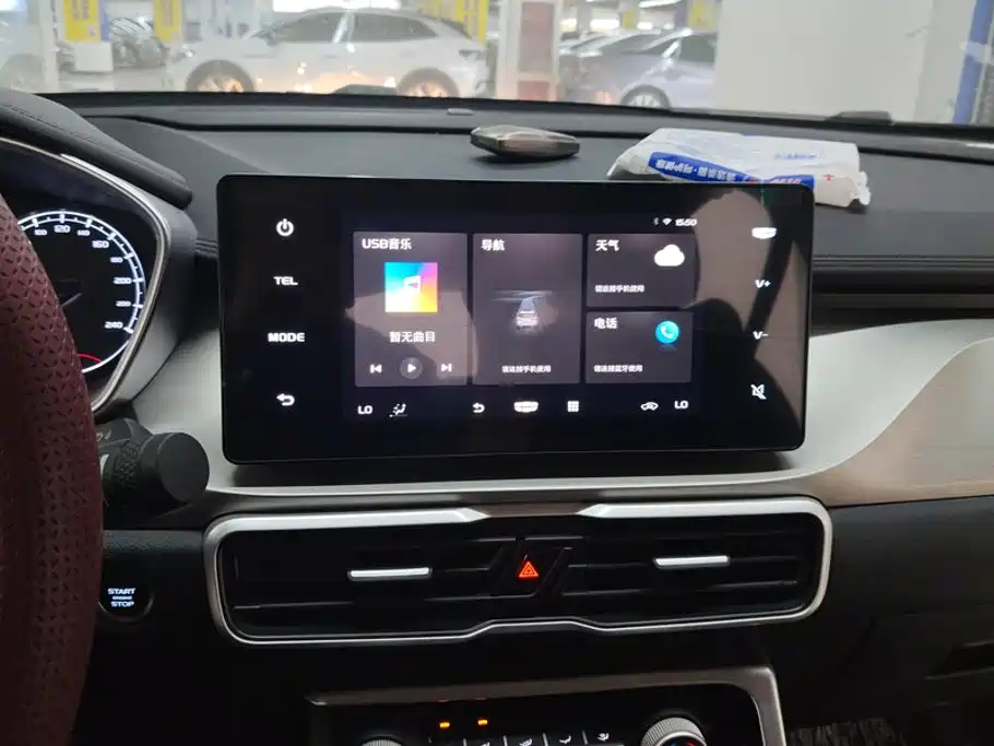 Geely Binyue — миниатюра 13