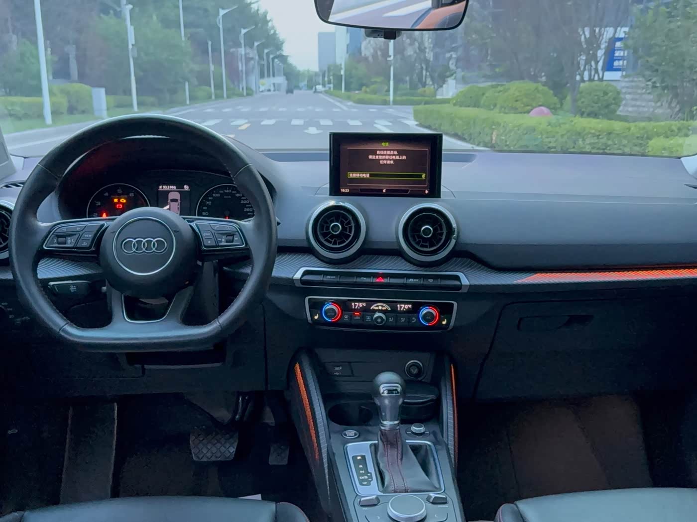 Audi Q2L 1.4 л 2022 г. Серебристо-серый, пробег 23000 км
