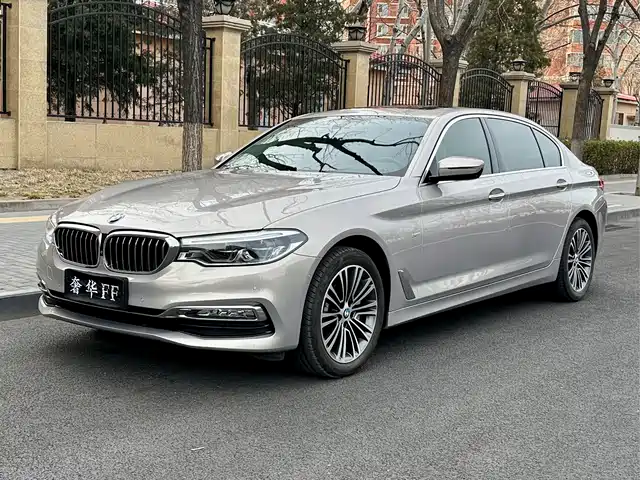 BMW 5 SERIES