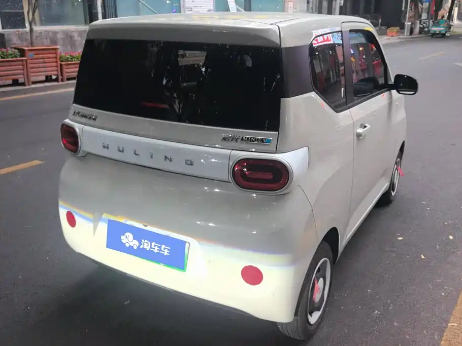 Wuling MINIEV — миниатюра 3