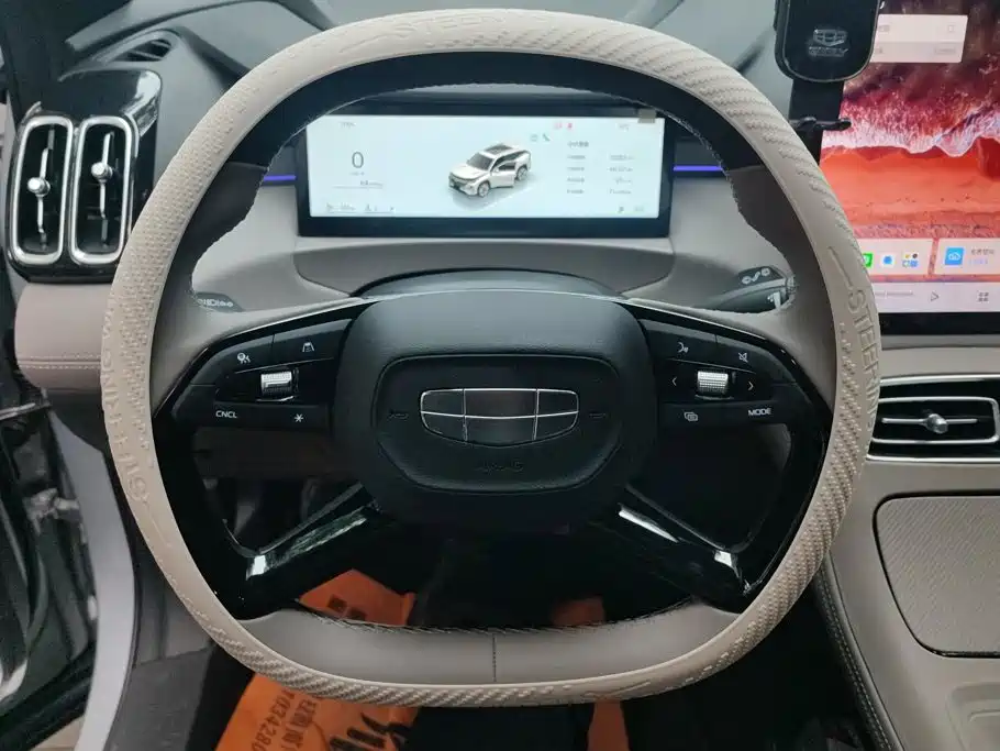Geely Boyue L — миниатюра 15
