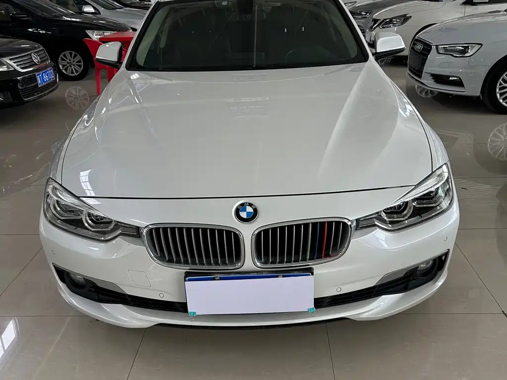 BMW  3 SERIES