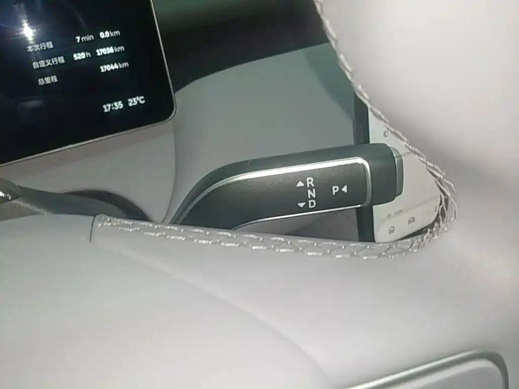 NIO ET5T — миниатюра 14