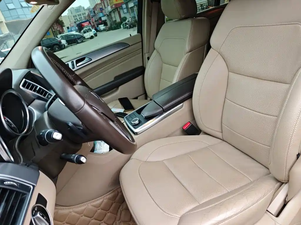 Mercedes-Benz M-Class — миниатюра 18