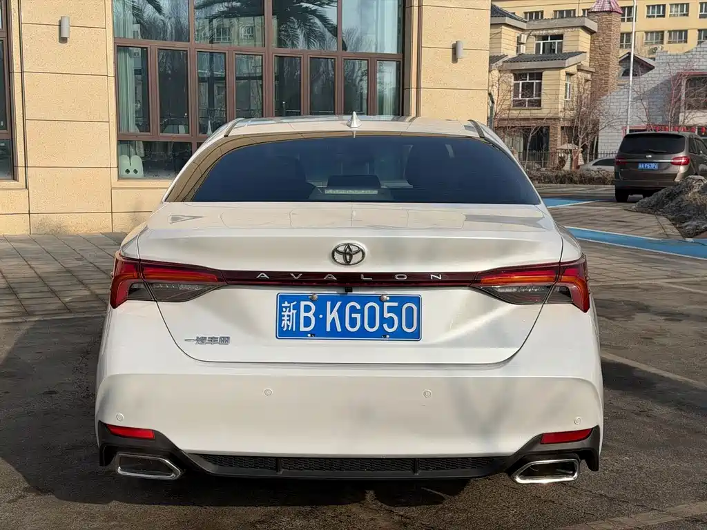 Toyota Avalon 2.0L Luxury Edition, фото 9
