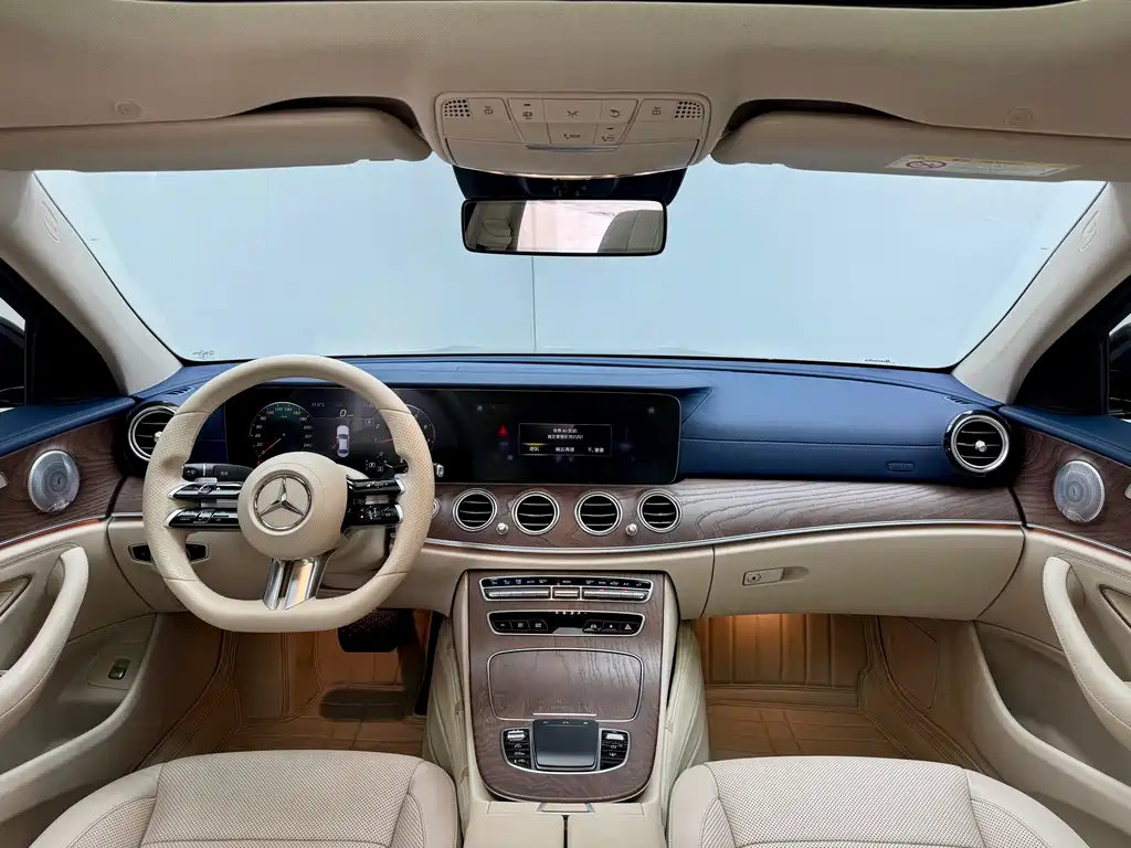 Mercedes-Benz E-Class — миниатюра 21