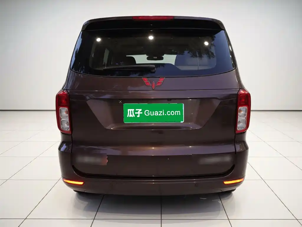 Wuling Hongguang — миниатюра 3