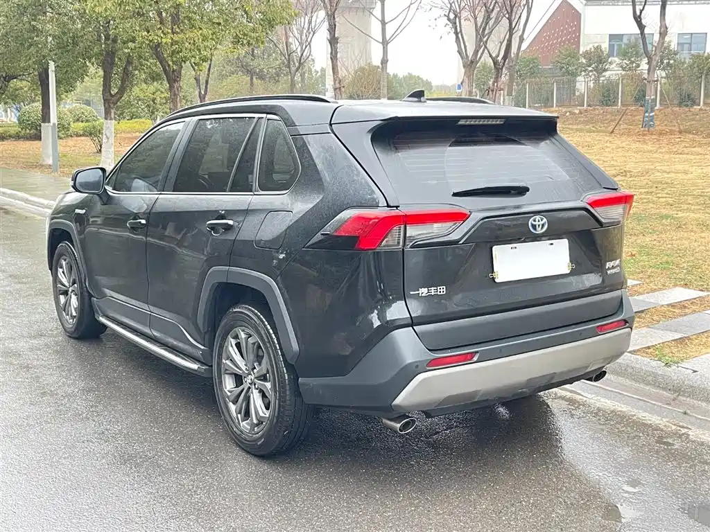 TOYOTA RAV4 RONGFANG