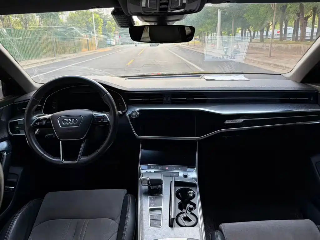 Audi A6L New Energy — миниатюра 6