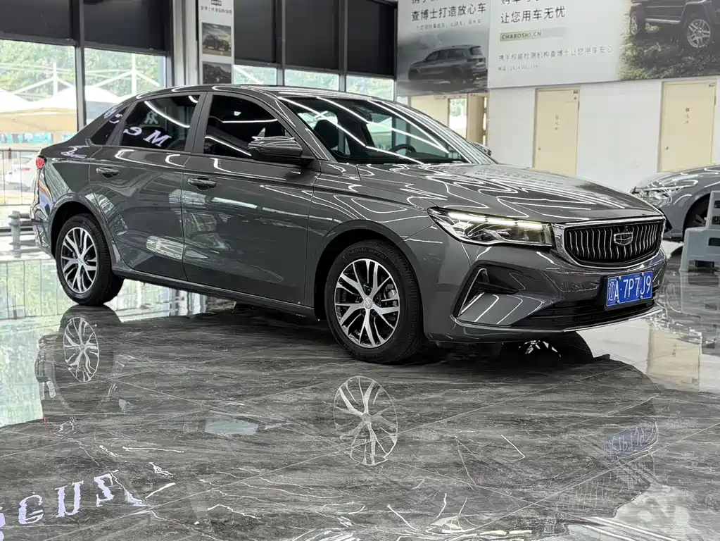 Geely Emgrand 2022 4 1.5L CVT Luxury