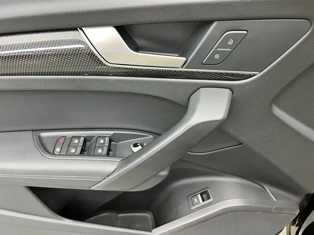 Audi Q5L — миниатюра 18
