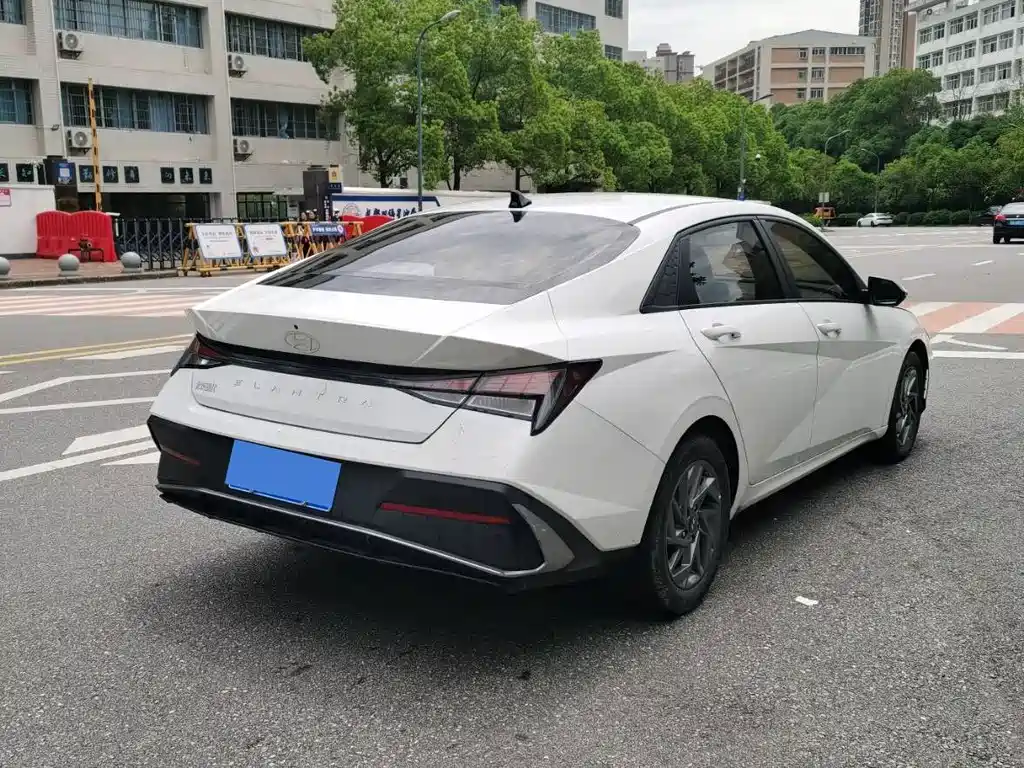 Hyundai Elantra 2022 1.5L CVT GLS Lead