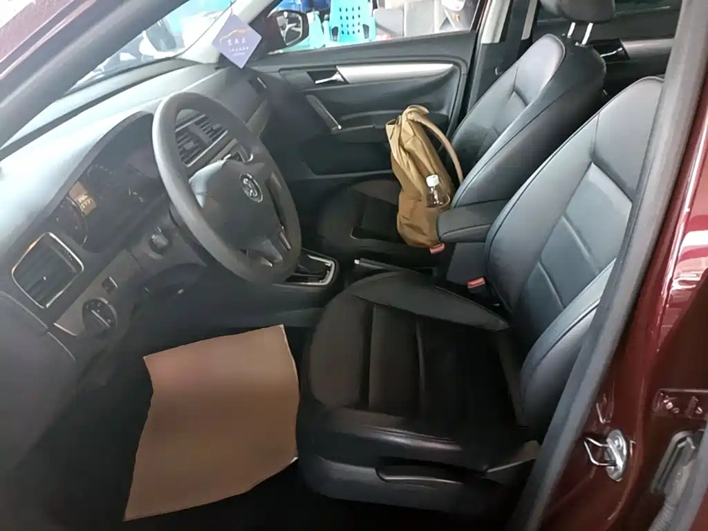 Volkswagen Lavida — миниатюра 15