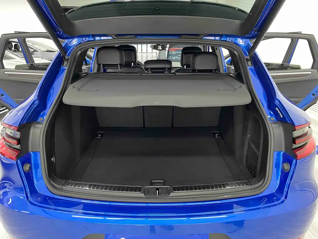 Porsche Macan — миниатюра 11