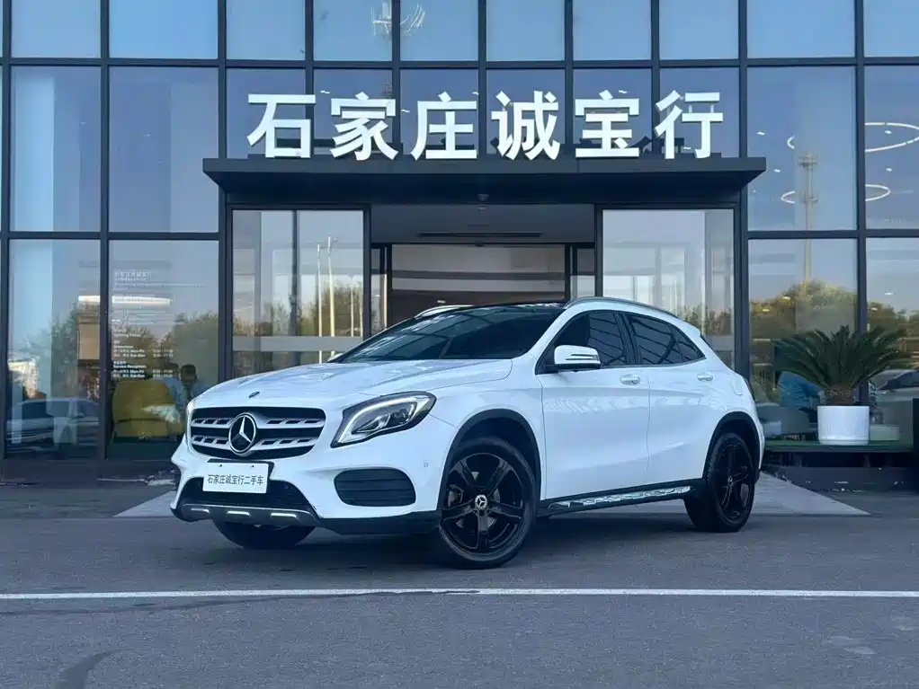 Mercedes-Benz GLA