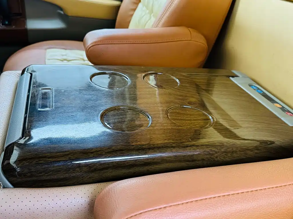 GMC Savana 2011 6.0L 10 мест