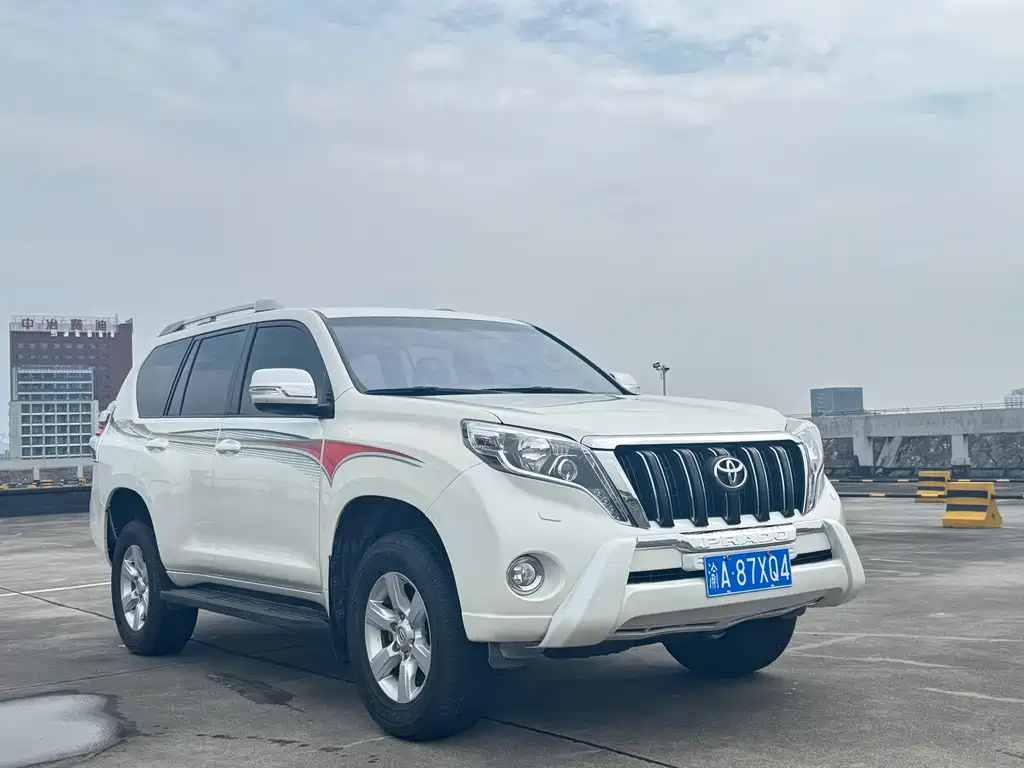 Toyota Land Cruiser Prado 2015 2.7L AT