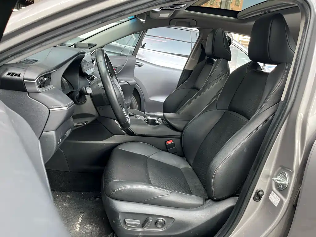 Toyota Venza — миниатюра 10
