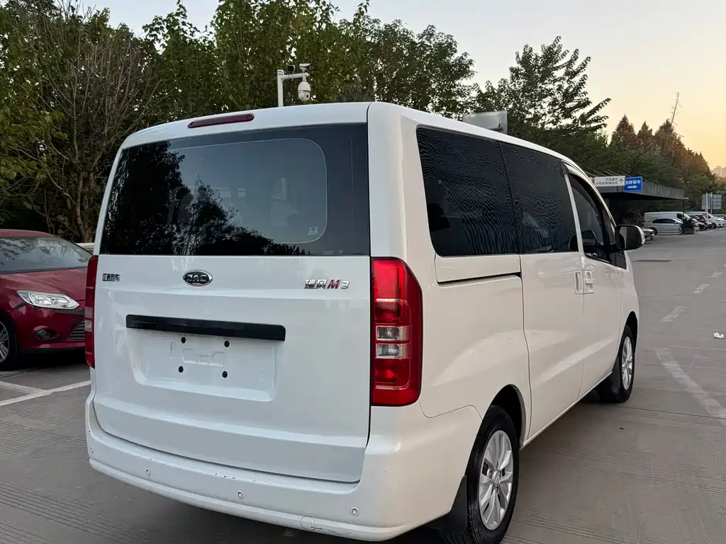 JIANGHUAI RUIFENG M3