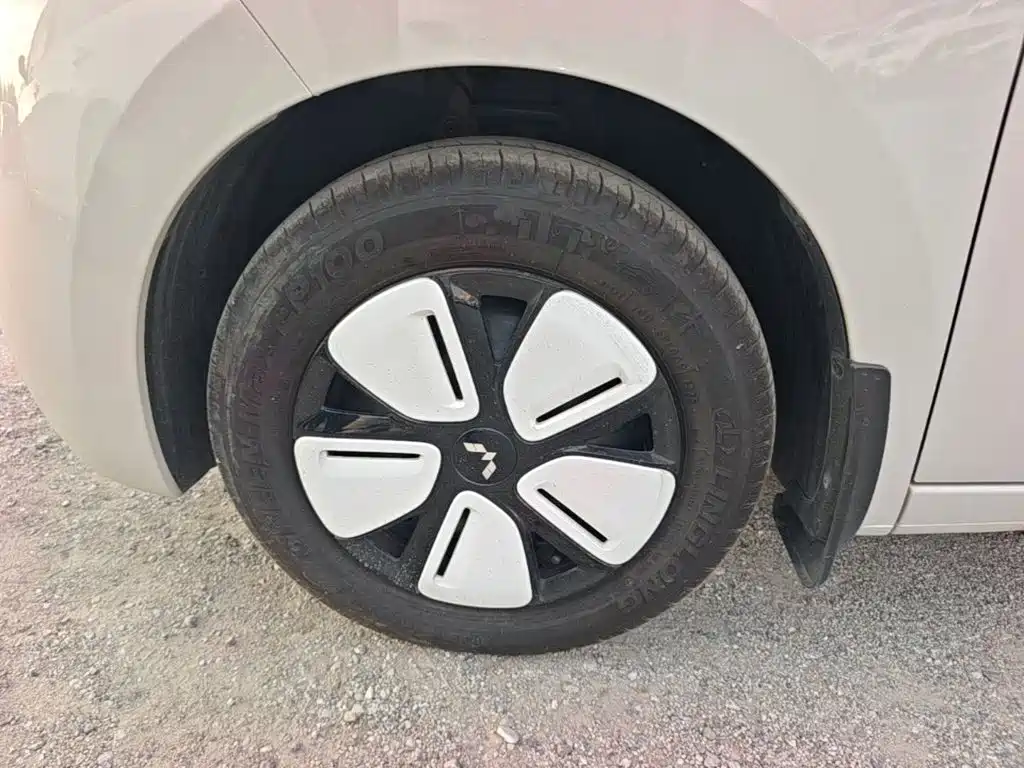 Wuling MINIEV — миниатюра 23