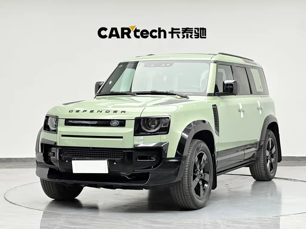 Land Rover Defender 2023