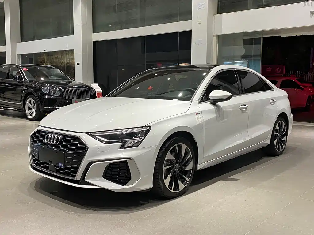 Купить Audi A3