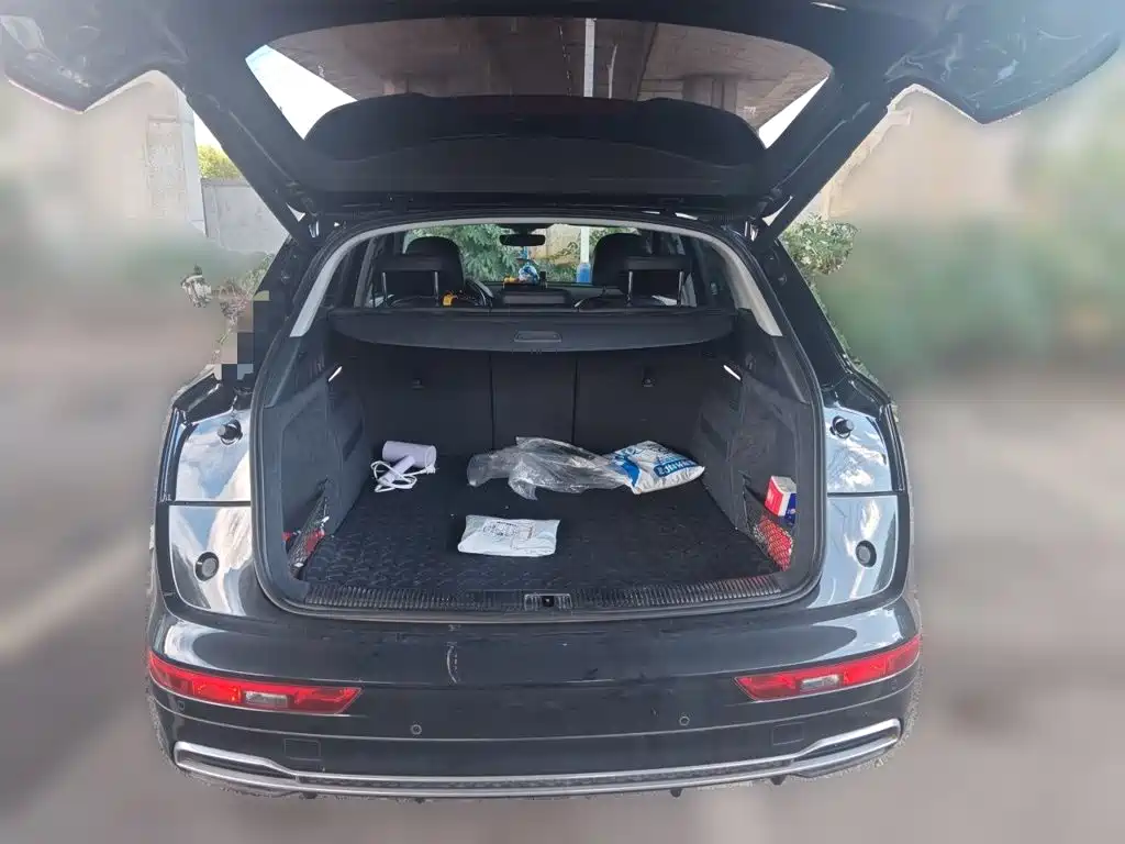 Audi Q5L — миниатюра 10