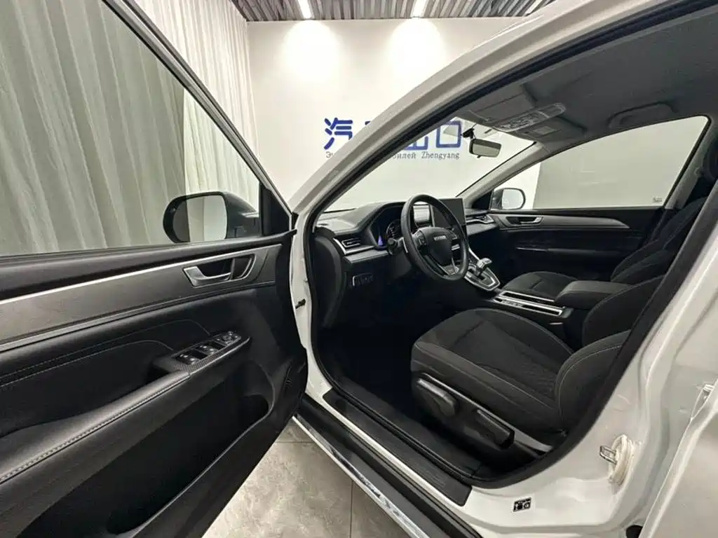 Haval M6 — миниатюра 6