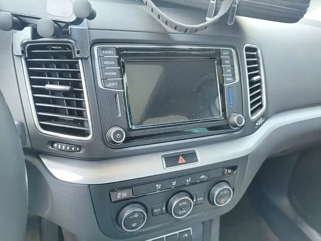 Volkswagen Sharan — миниатюра 13