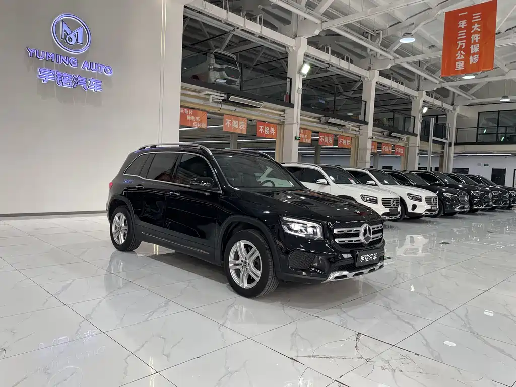MERCEDES-BENZ GLB