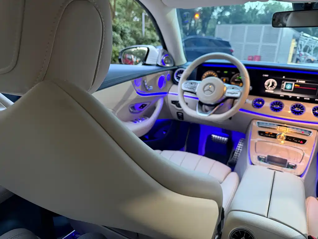 Mercedes-Benz E-Class (Import) — миниатюра 16