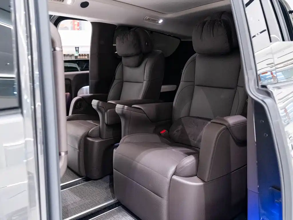 Li Auto Li MEGA — миниатюра 10