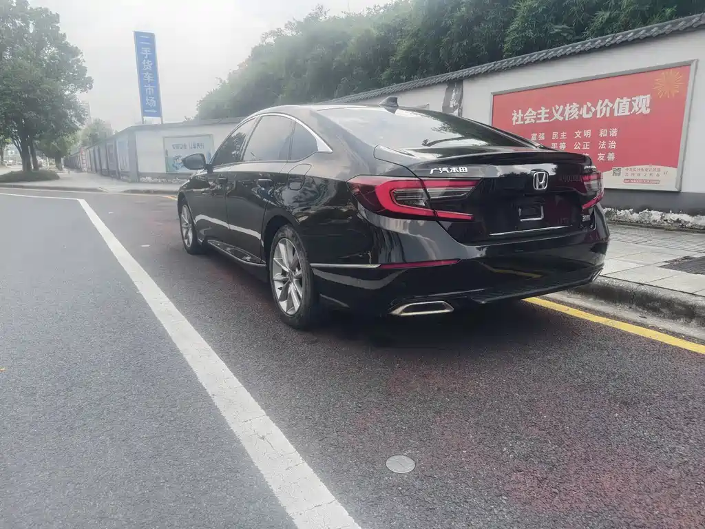 Honda Accord — миниатюра 8