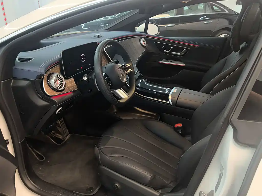 Mercedes-Benz EQE — миниатюра 7