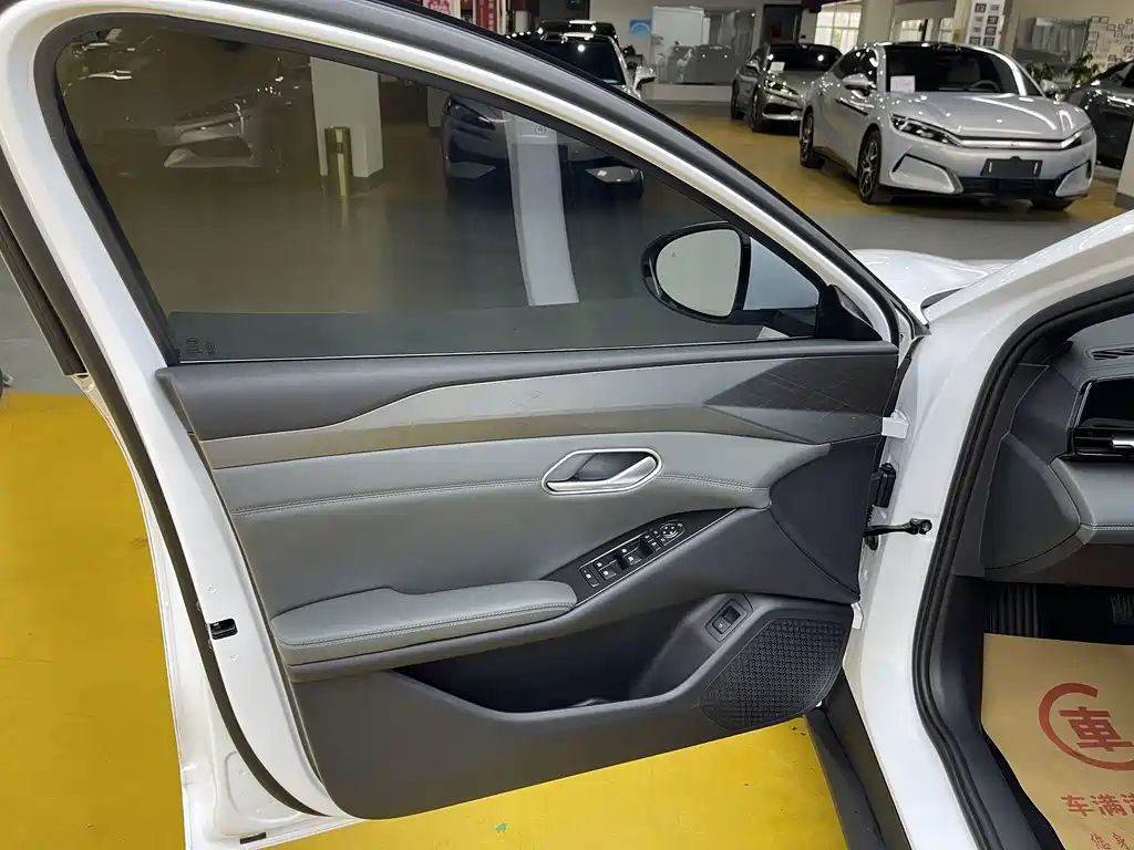 BYD Qin L — миниатюра 3