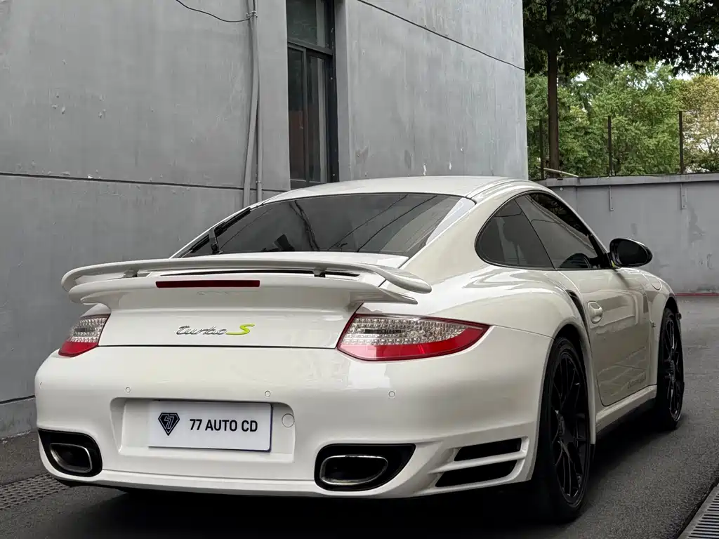 Porsche 911 2010 Turbo S 3.8T