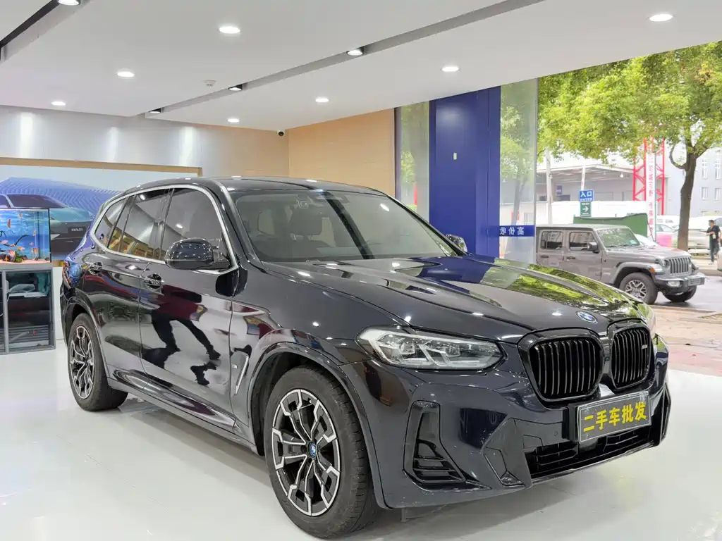 BMW iX3 2023 Lead