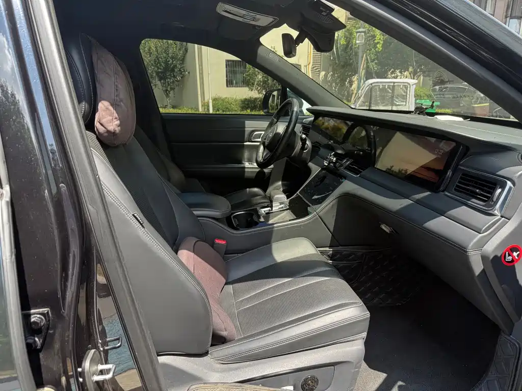 Li Auto Li ONE — миниатюра 8