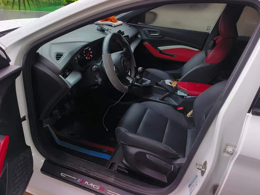 MG MG5 1.5 л 2023 г. Белый, пробег 47000 км