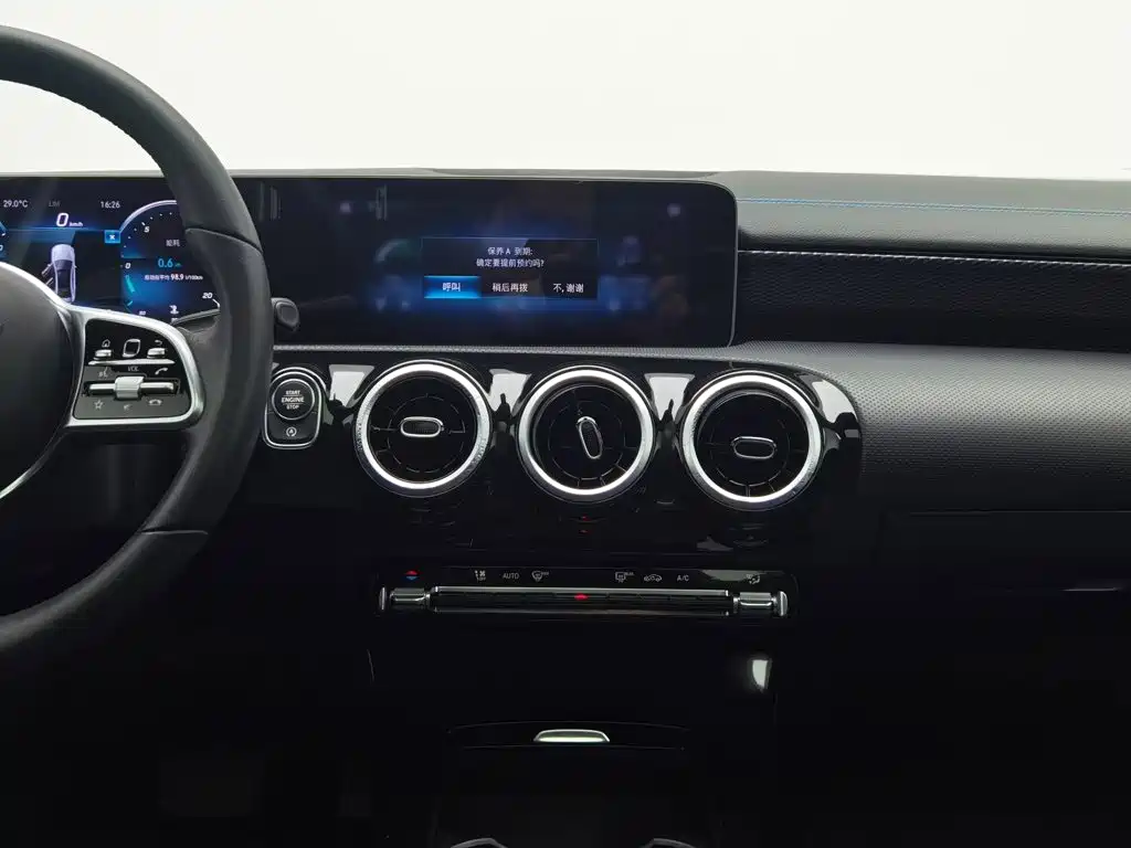 Mercedes-Benz A-Class — миниатюра 12
