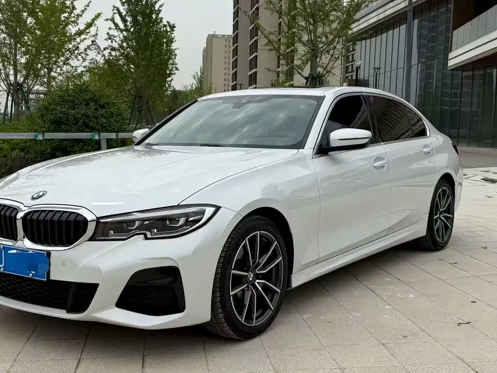 BMW 3 Series 2022