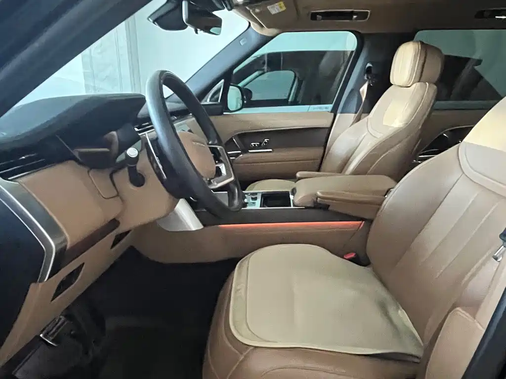 Land Rover Range Rover 2023 3.0 L6 400PS мест Long Wheelbase